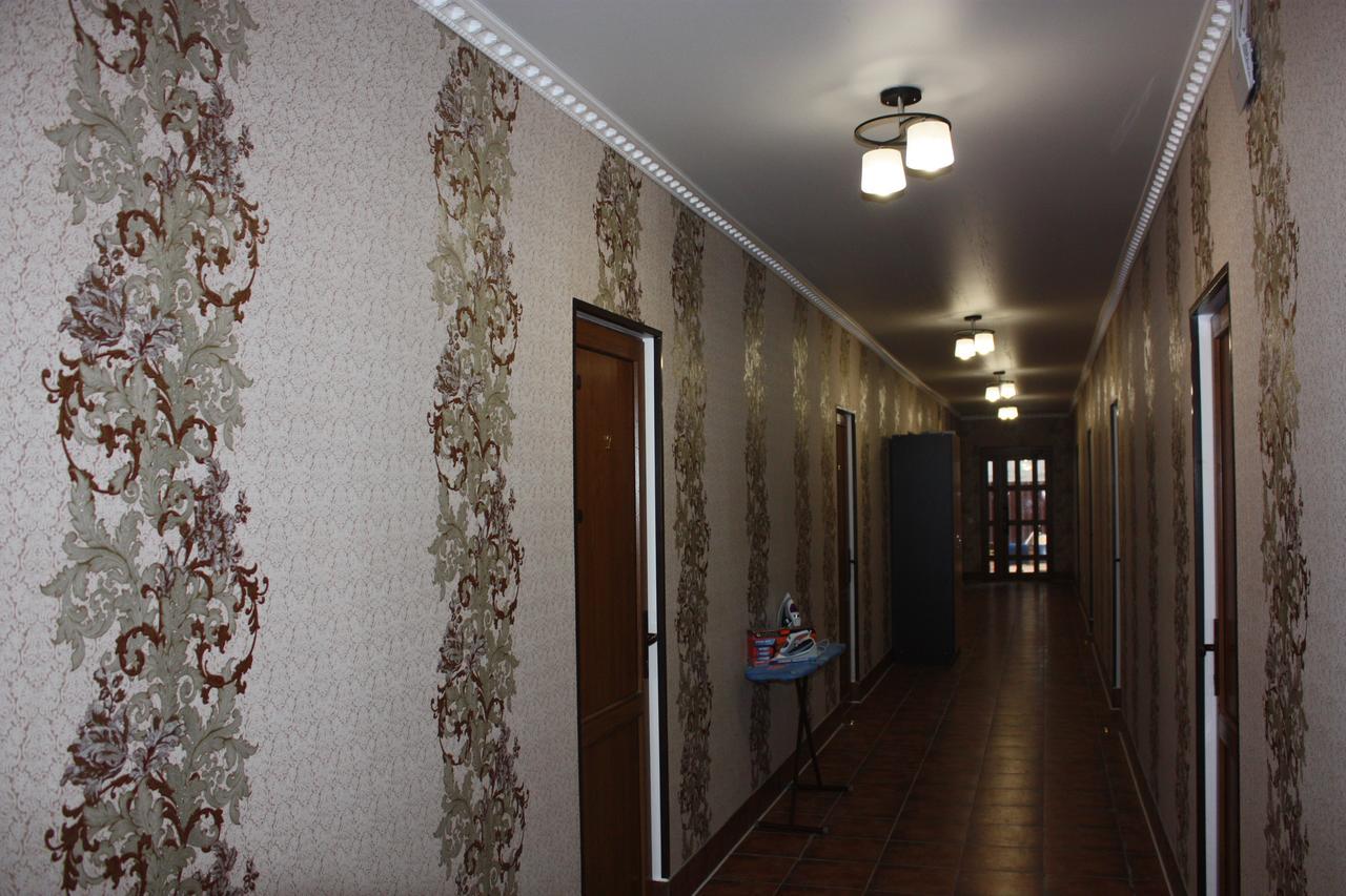 Viktoria Hotel Pitsunda Exterior foto
